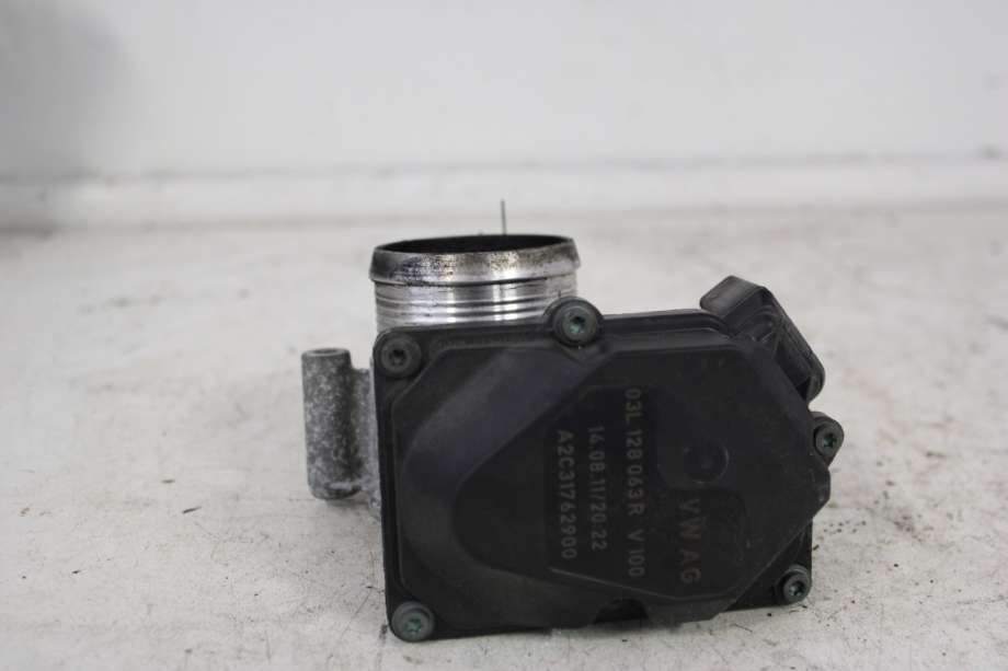 Spjeldhus til VW Passat 2011-2015 (B7) (B7) (VOLKSWAGEN|03L 128 063 T|)