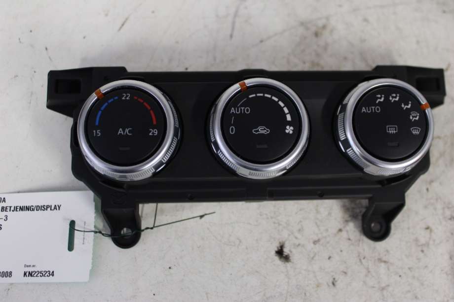 Varmeapparat betjening til Mazda CX-3 2015-2022 (MAZDA|DH0P61190A|)