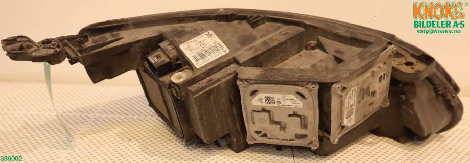 Frontlykt venstre halogen til Peugeot 308 2013-2021 (Type II)  (PEUGEOT|16 180 003 80|)