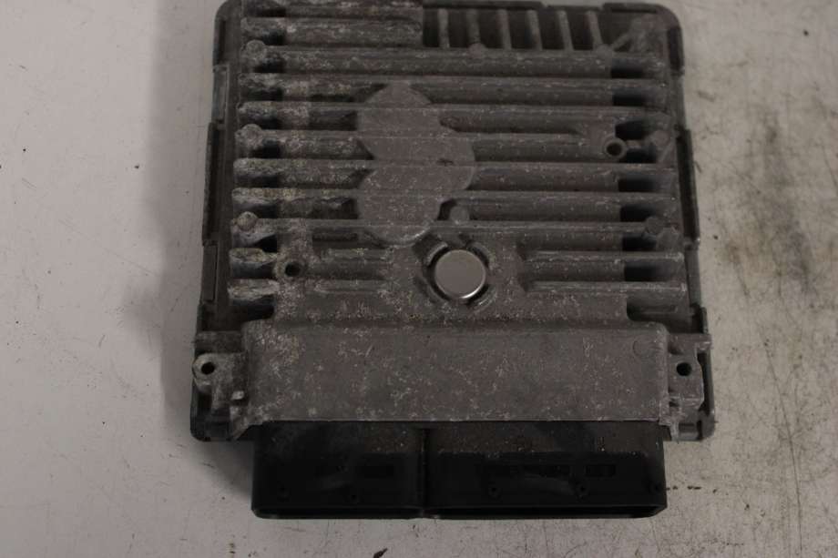 Styreenhet motor til VW Golf VI 2008-2012 (VOLKSWAGEN|03L 906 023 MQ|)
