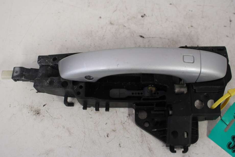 Dørhåndtak utv venstre bak til Audi A6 2011-2014 (Type IV, Fase 1) (C7) (C7) (AUDI|4H0 837 205|4H0 837 885|)
