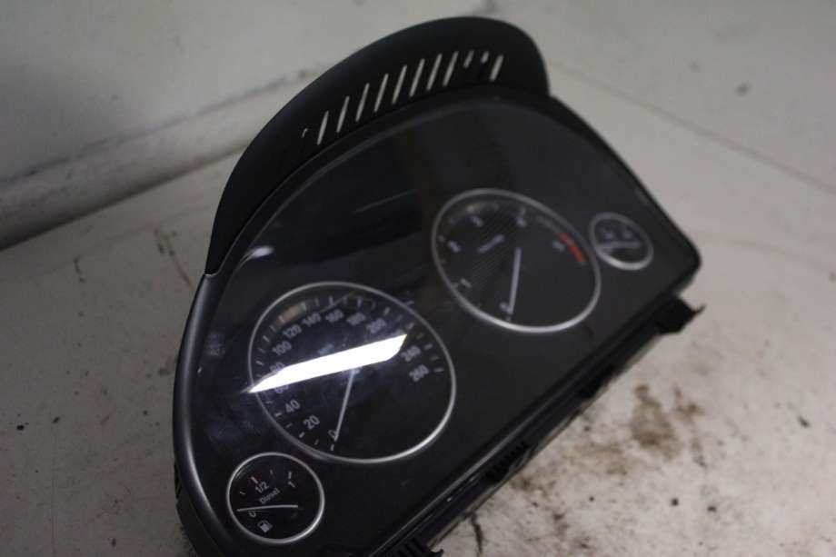 Instrumentpanel til BMW 5-Serie 2010-2017 (F10/F11) (F10/F11) (BMW|62 10 9 358 981|)