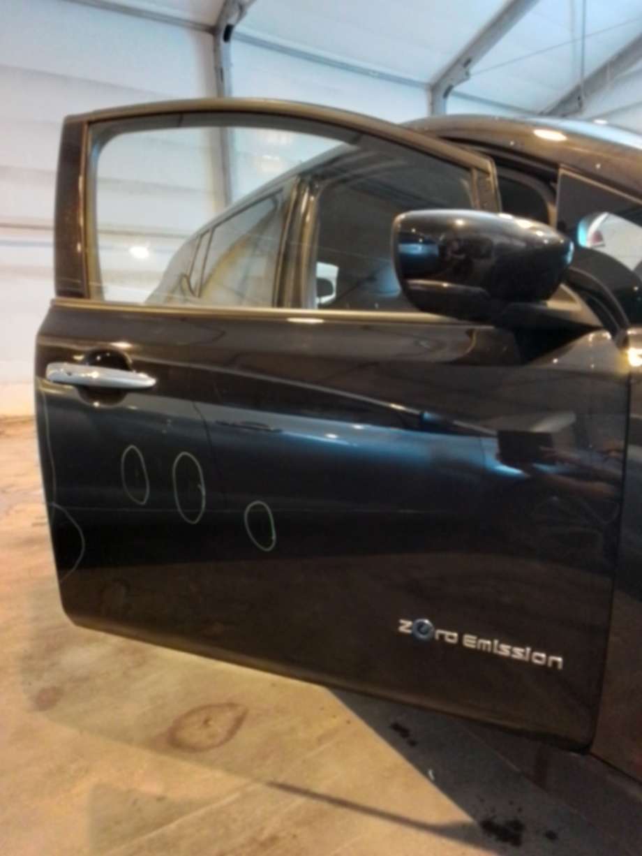 Dør høyre foran til Nissan Leaf 2018-->> (Type II) (NISSAN|H01523NLMA|)