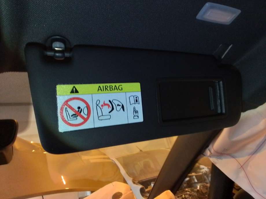 Solskjerm til VW ID.3 2020-->> (VOLKSWAGEN|5H0 857 552 J|)