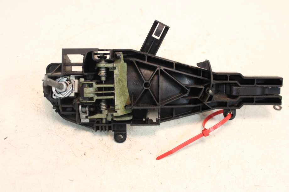 Dørhåndtak utv venstre foran til BMW X6 2008-2014 (E71/E72) (E71/E72) (BMW|51 21 7 207 561|)