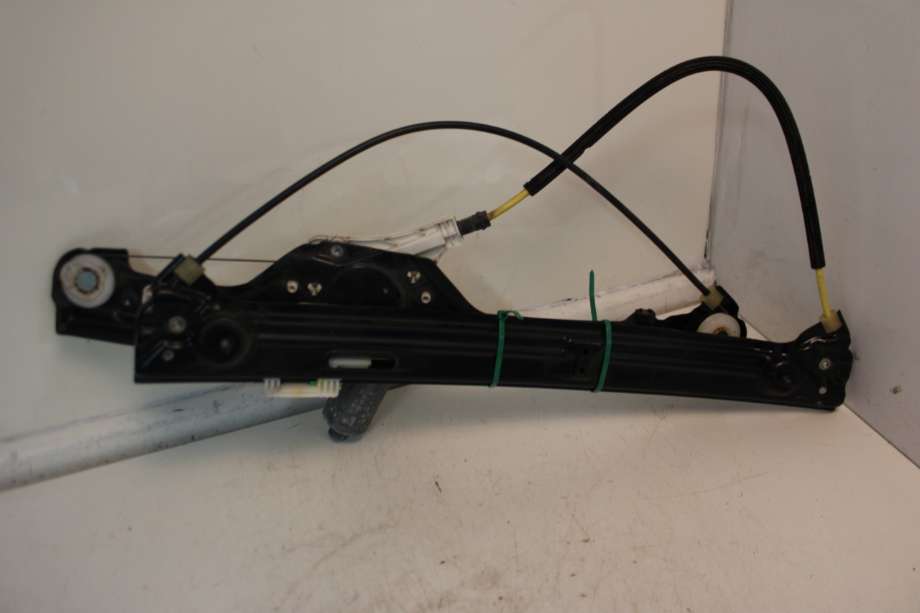 Ruteheis høyre foran til BMW X6 2008-2014 (E71/E72) (E71/E72) (BMW|51 33 7 197 302|)