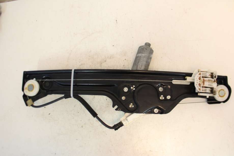 Ruteheis høyre bak til BMW X6 2008-2014 (E71/E72) (E71/E72) (BMW|51 35 7 197 304|)