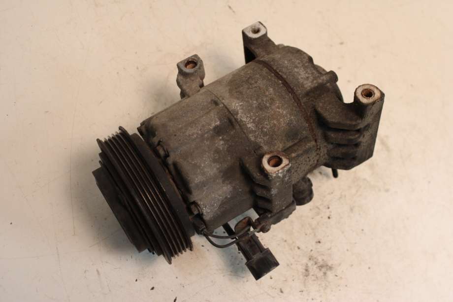 Diverse deler til Hyundai Ix35 2010-2015 (HYUNDAI|97701 2Y100|)