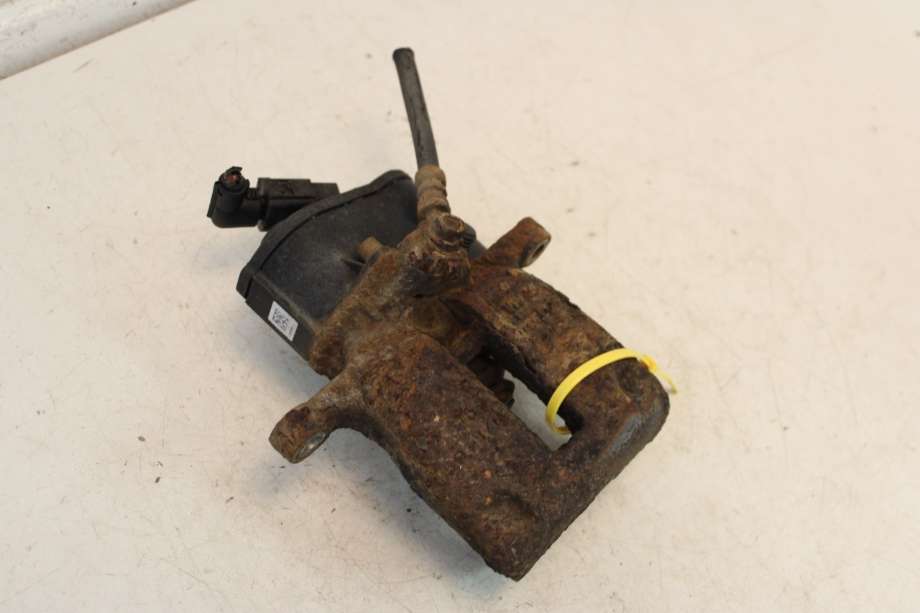 Bremsecaliper høyre bak til VW Passat 2011-2015 (B7) (B7) (VOLKSWAGEN|5N0 615 404|)