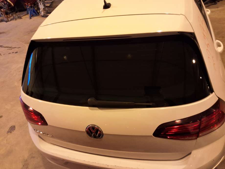 Bakluke combi til VW e-Golf 2017-2020 (Fase 2)  (VOLKSWAGEN|5G6 827 025 K|5G6 827 025 AB|)