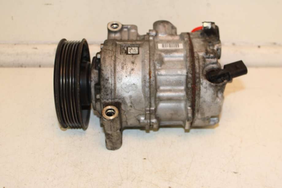 Aircondition kompressor til VW Transporter / Caravelle 2019-->> (T6.1) (T6.1) (VOLKSWAGEN|5Q0 820 803 K|)