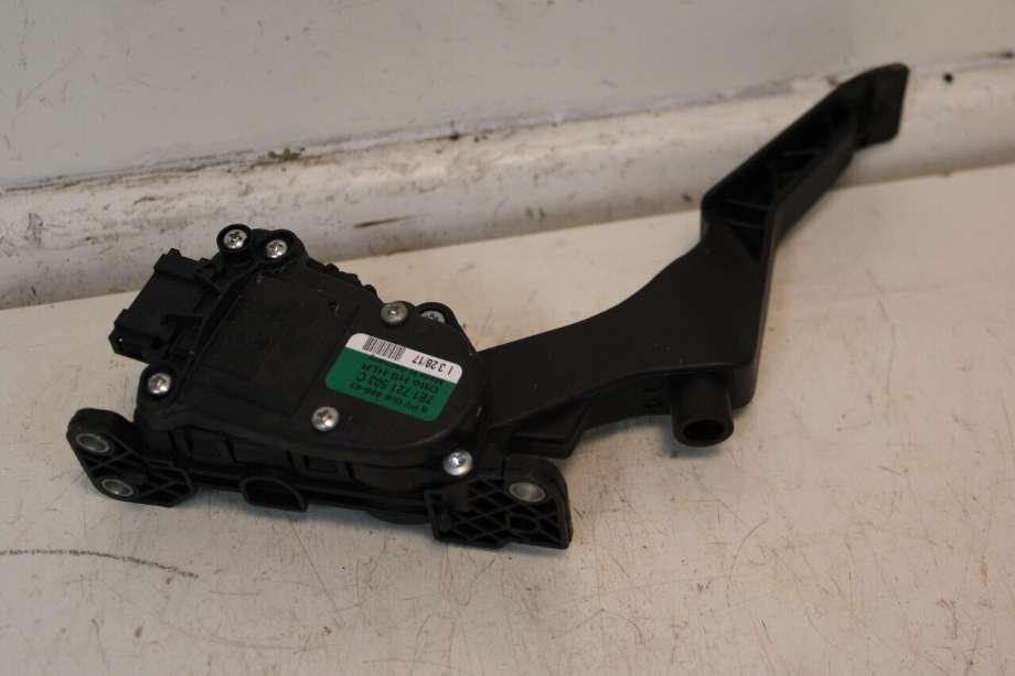 Pedal gass til VW Transporter / Caravelle 2019-->> (T6.1) (T6.1) (VOLKSWAGEN|7LA 721 503 A|7E1 721 503 C|)