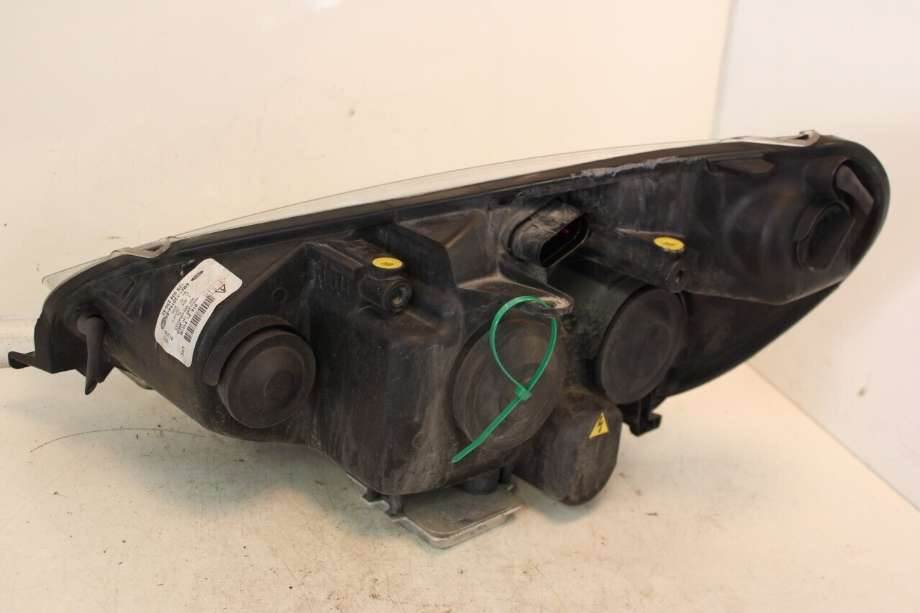 Frontlykt høyre halogen til Ford S-Max 2010-2015 (Type I, Fase 2)  (FORD|1801373|)