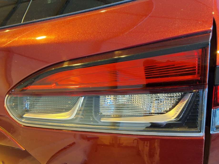 Baklykt høyre indre til Toyota Corolla Cross 2022-->> (TOYOTA|8158116031|)
