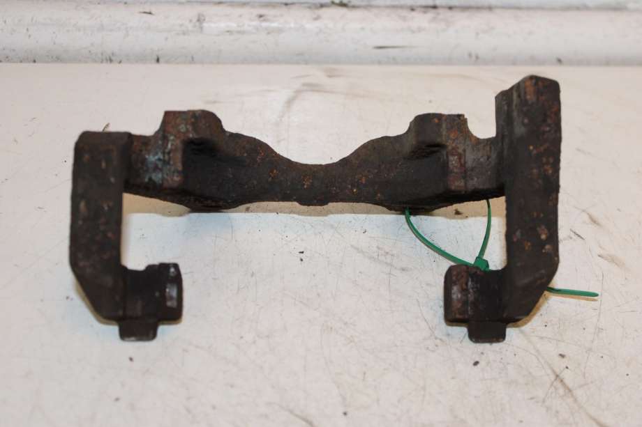 Bremsecaliper brakett til Fiat Doblo 2010-->> (Type II) (FIAT|77365438|)