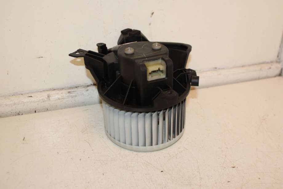Varmeapparat motor til Fiat Doblo 2010-->> (Type II)  (FIAT|77366856|)
