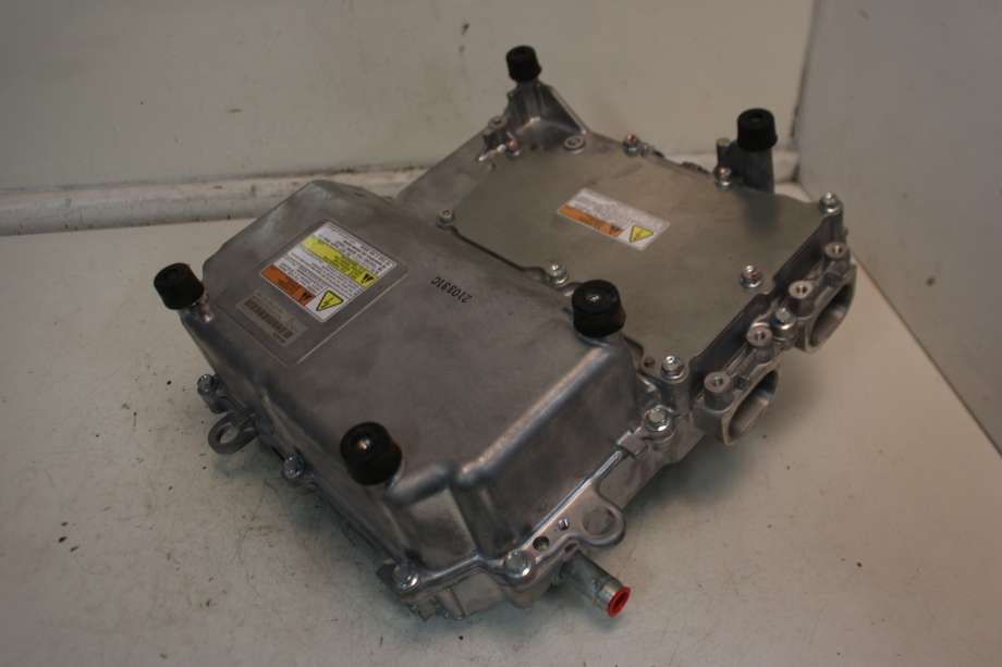 Inverter hybrid til Mitsubishi Eclipse Cross 2018-->>  (MITSUBISHI|9410A199|)