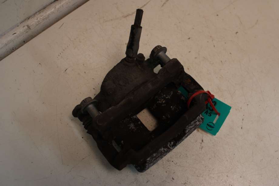 Bremsecaliper venstre foran til Mercedes C-Klasse 2014-2018 (Fase 1) (W205) (W205) (MERCEDES|A 205 421 05 81|)