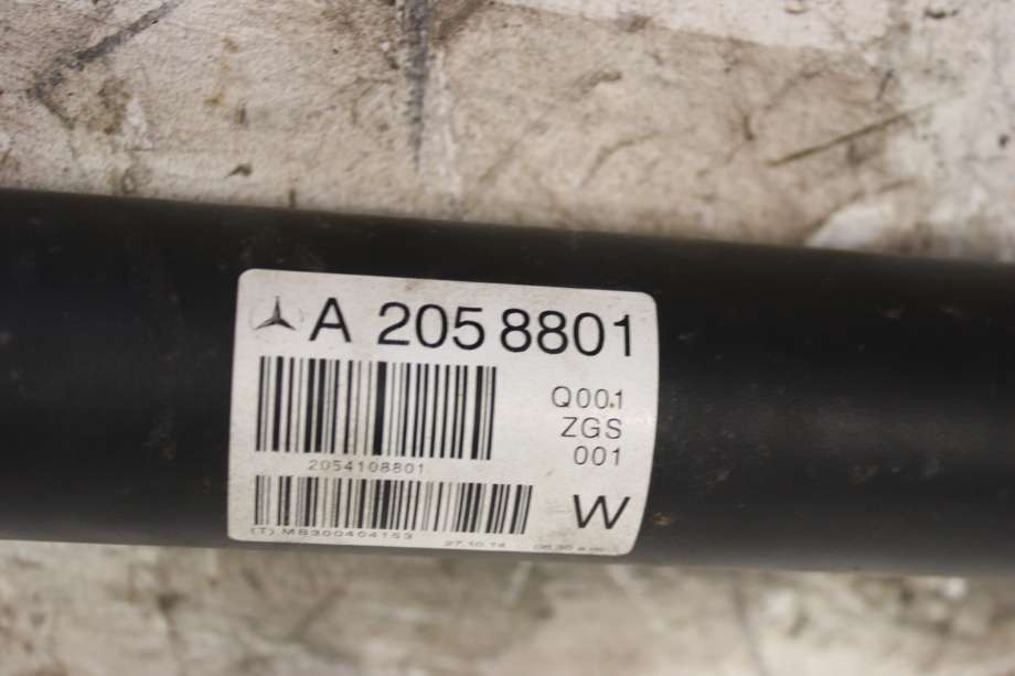 Mellomaksel til Mercedes C-Klasse 2014-2018 (Fase 1) (W205) (W205) (MERCEDES|A 205 410 88 01|A 205 410 63 03|)