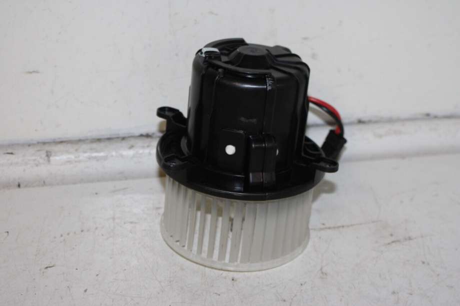 Varmeapparat motor til Mercedes EQV 2020-->> (W447) (W447) (MERCEDES|A 000 830 49 01|)