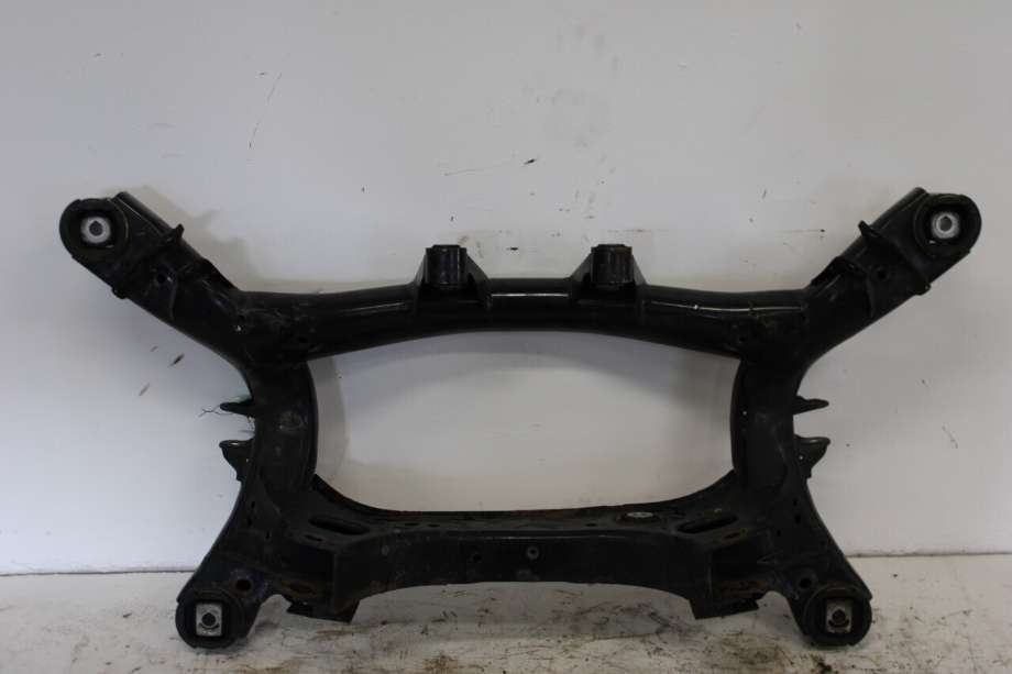 Travers bak til BMW 1-Serie 2015-2019 (Fase 2) (F20/F21) (F20/F21) (BMW|33 31 6 792 505|)