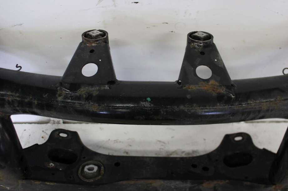 Travers bak til BMW 1-Serie 2015-2019 (Fase 2) (F20/F21) (F20/F21) (BMW|33 31 6 792 505|)
