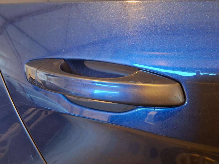 Dørhåndtak utv høyre bak til VW Golf VII 2012-2017 (Fase 1) (VOLKSWAGEN|5G0 837 206 N|5N0 839 885 H|)