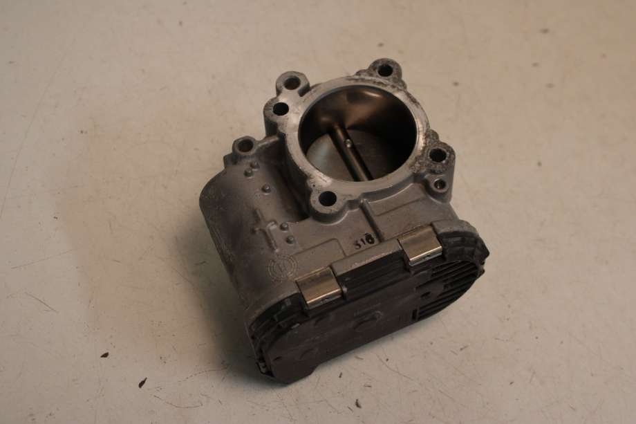 Spjeldhus til Ford B-Max 2012-2017  (FORD|1751015|)