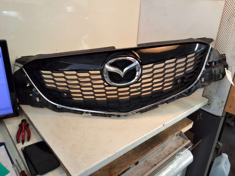 Grill til Mazda CX-5 2012-2017 (Type I)  (MAZDA|KD45-50-710G|)