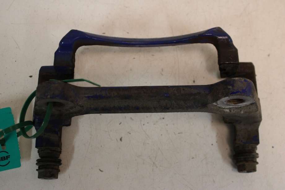 Bremsecaliper brakett til VW Passat 2015-2019 (Fase 1) (B8) (B8) (VOLKSWAGEN|5G0 615 126 B|)