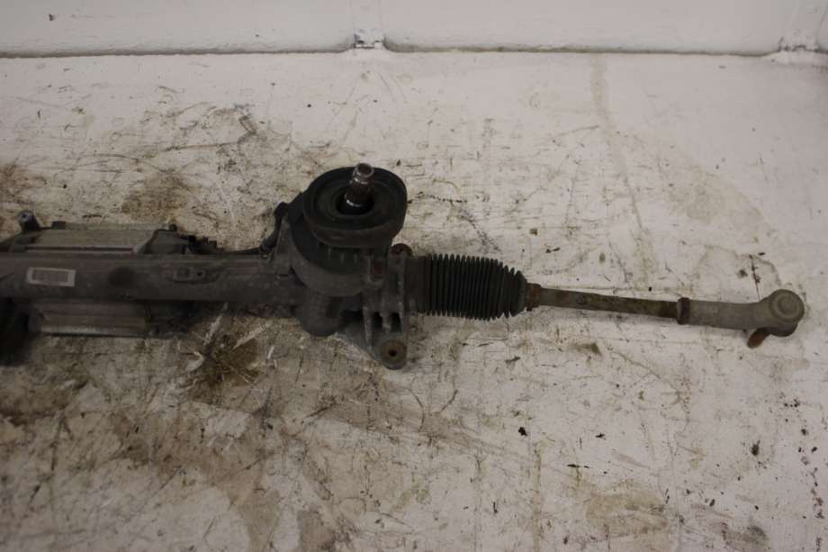 Tannstang elektrisk til Audi A3 2009-2012 (Type II, Fase 2)  (AUDI|1K1 423 055 M|)