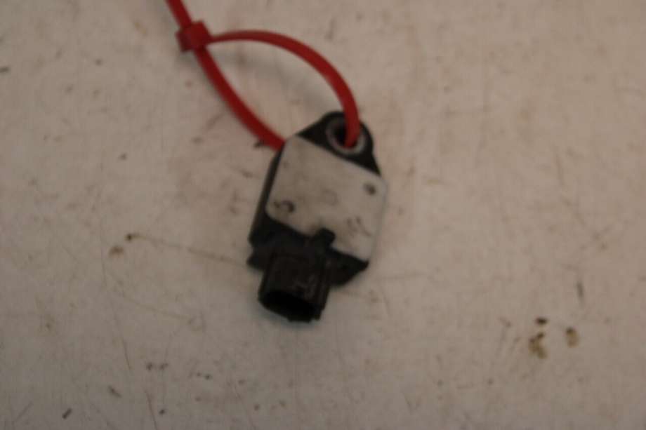 Airbag sensor venstre til Toyota Avensis, 2009-2015 (Type III, Fase 1)  (TOYOTA|8917309580)