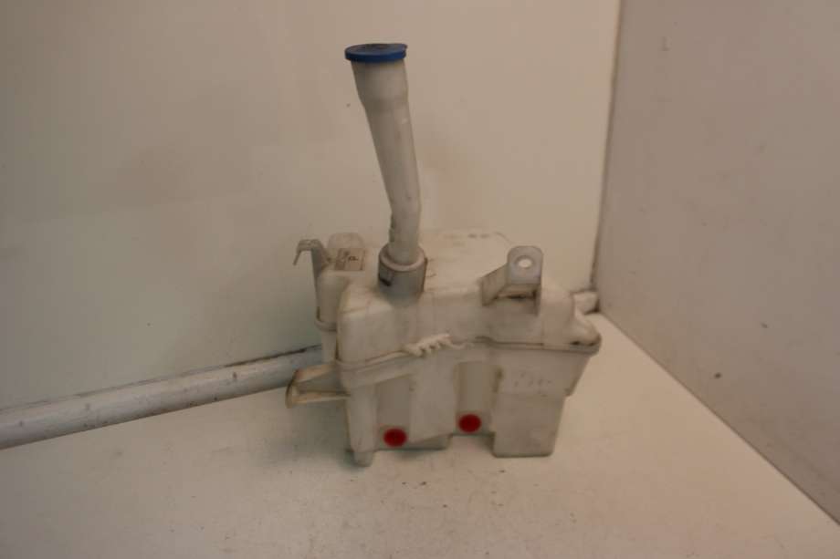 Spylertank til Toyota Avensis 2009-2015 (Type III, Fase 1)  (TOYOTA|8535505070|)
