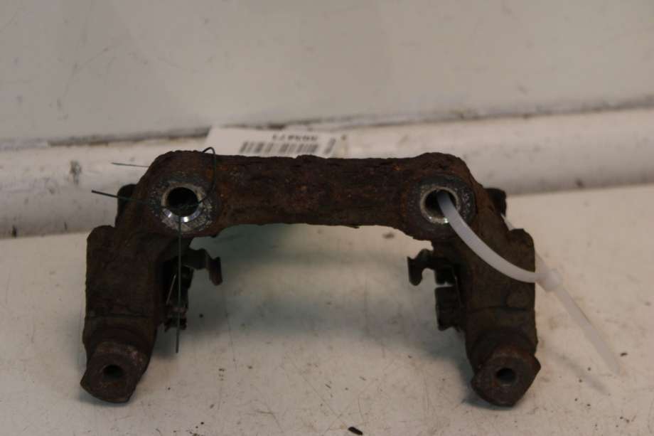 Bremsecaliper brakett til Toyota Avensis, 2009-2015 (Type III, Fase 1)  (TOYOTA|4782109041)