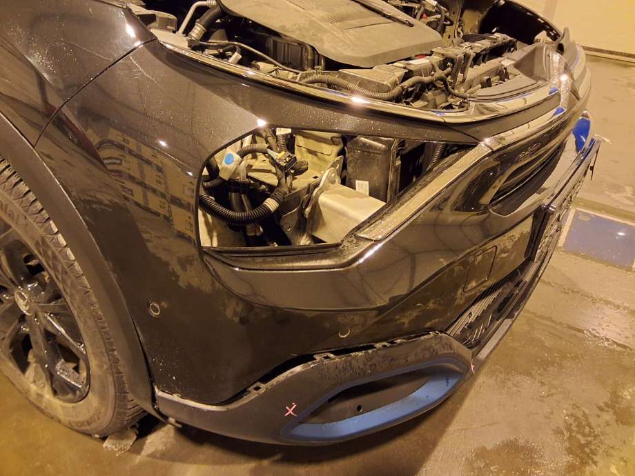 Støtfanger foran til Citroën C4, Spacetourer 2019-->>  (CITROEN|167761101T|)
