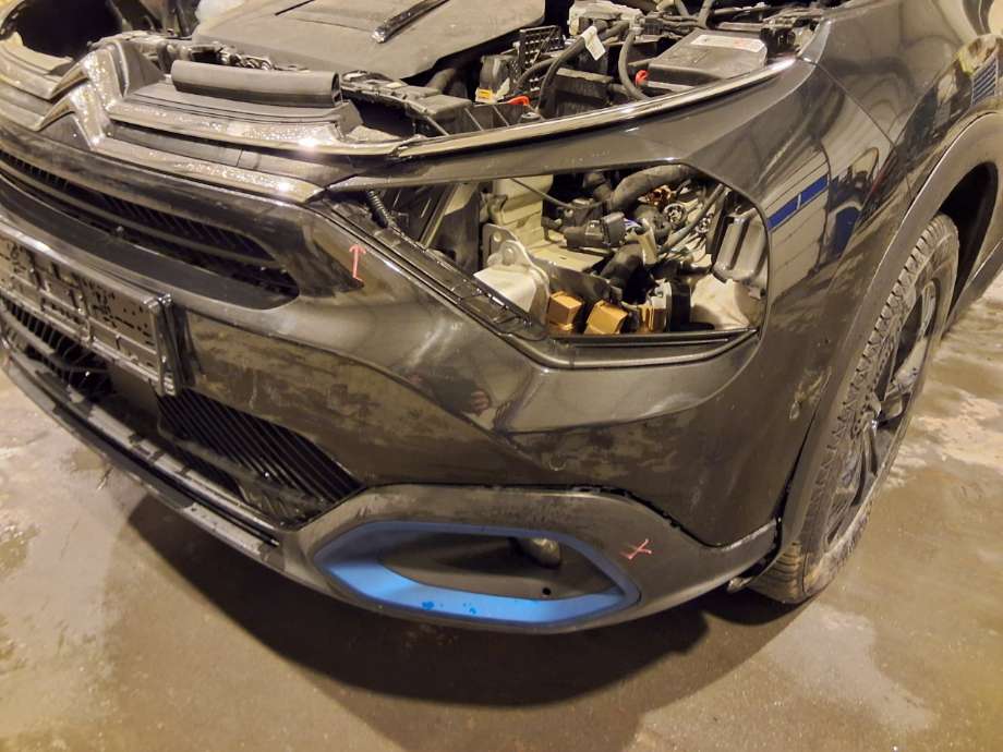 Støtfanger foran til Citroën C4, Spacetourer 2019-->>  (CITROEN|167761101T|)