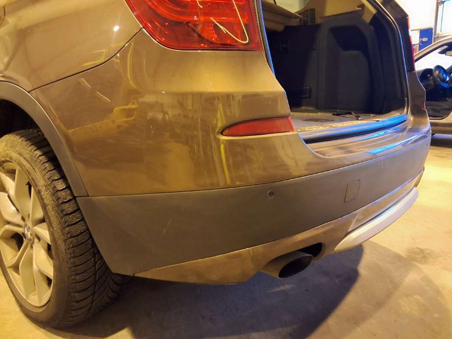 Støtfanger bak til BMW X3 2010-2017 (F25) (F25) (BMW|51 12 7 278 474|)
