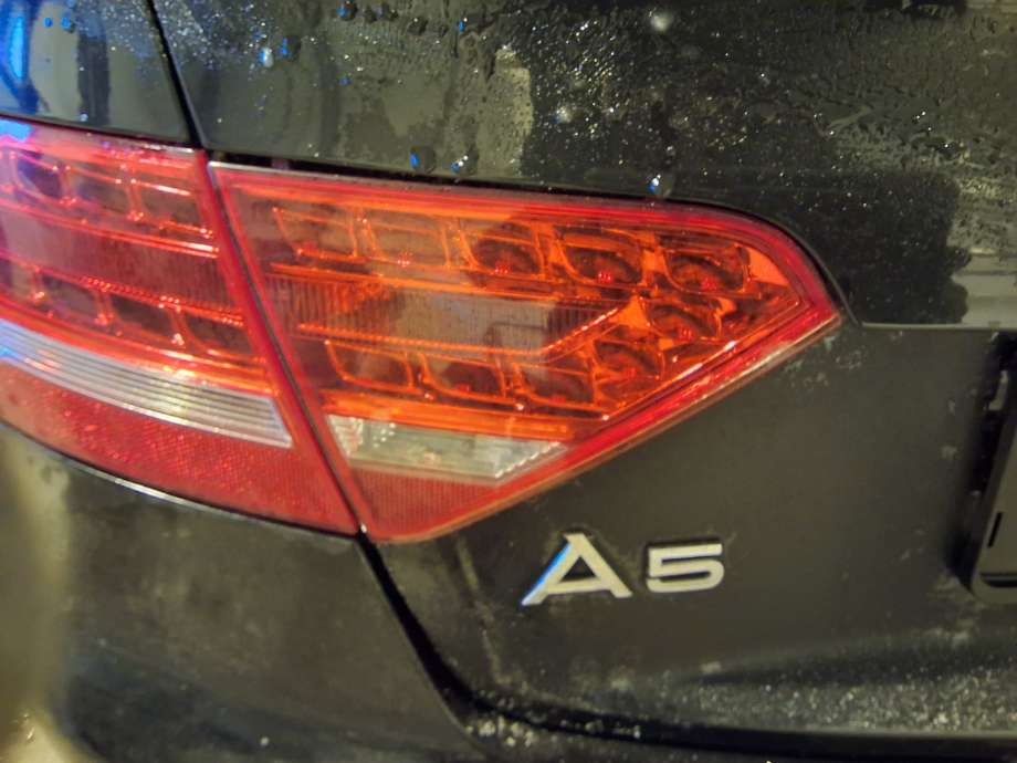 Baklykt venstre indre til Audi A5 2007-2016 (Type I) (AUDI|8T0 945 093 A|)