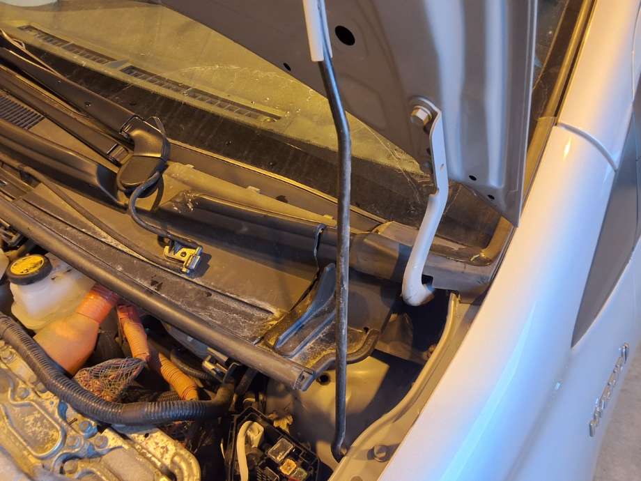 Panserhengsler til Toyota Yaris, 2014-2020 (Type III, Fase 2)  (TOYOTA|534100D320)
