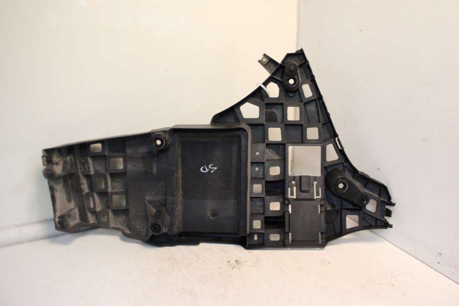 Diverse deler til BMW X5 2018-->> (G05) (G05) (BMW|51 12 8 069 248|)