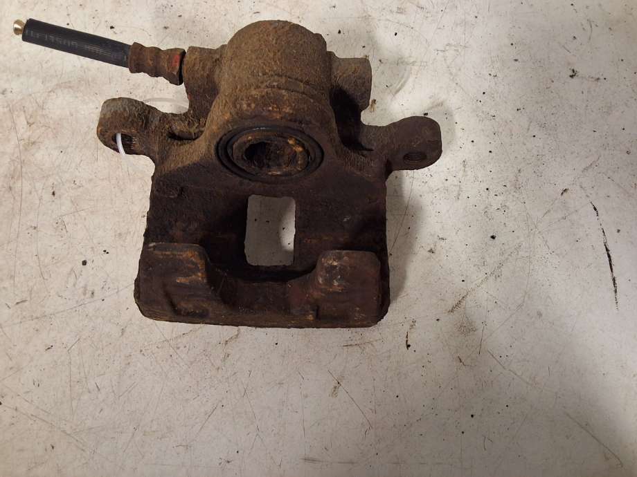 Bremsecaliper høyre bak til Mitsubishi Outlander 2010-2012 (Type II, Fase 2) (MITSUBISHI|4605A264|)