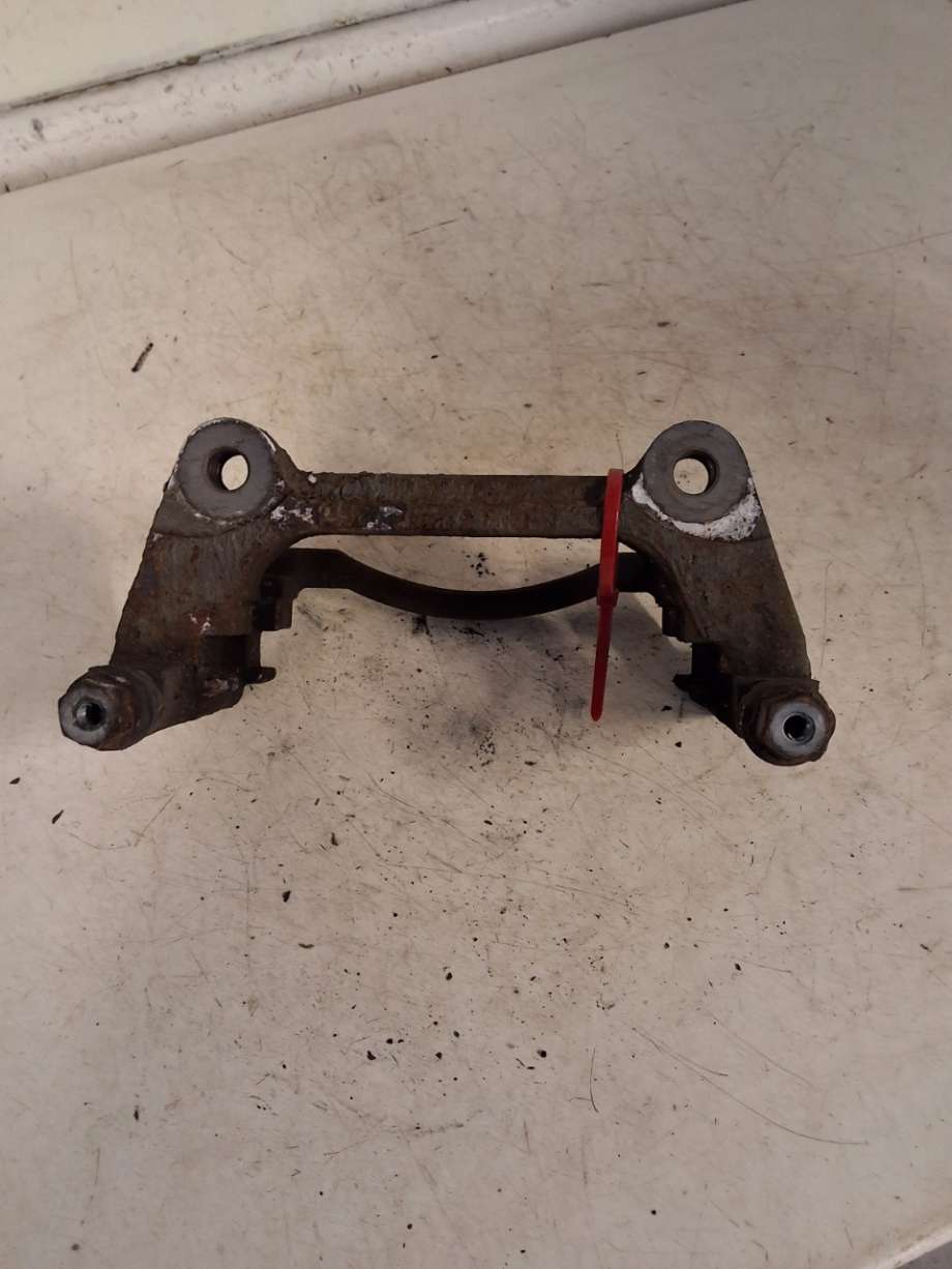 Bremsecaliper brakett til VW Golf VII 2012-2017 (Fase 1)  (VOLKSWAGEN|8V0 615 125 A|5Q0 615 125 A|)