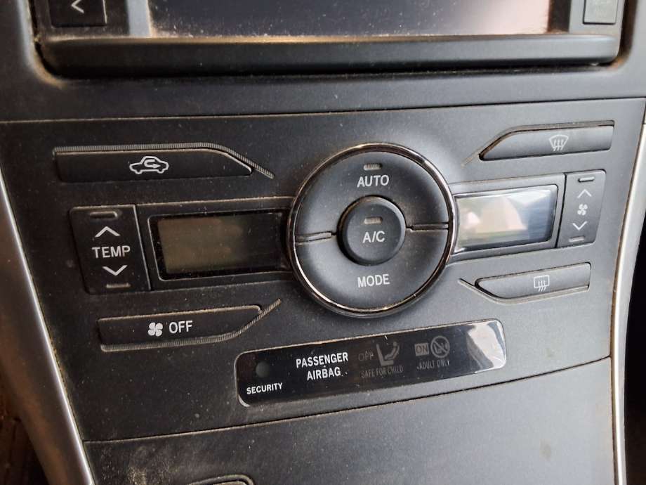 Varmeapparat betjening til Toyota Auris 2010-2012 (Type I, Fase 2) (TOYOTA|5590002351|)