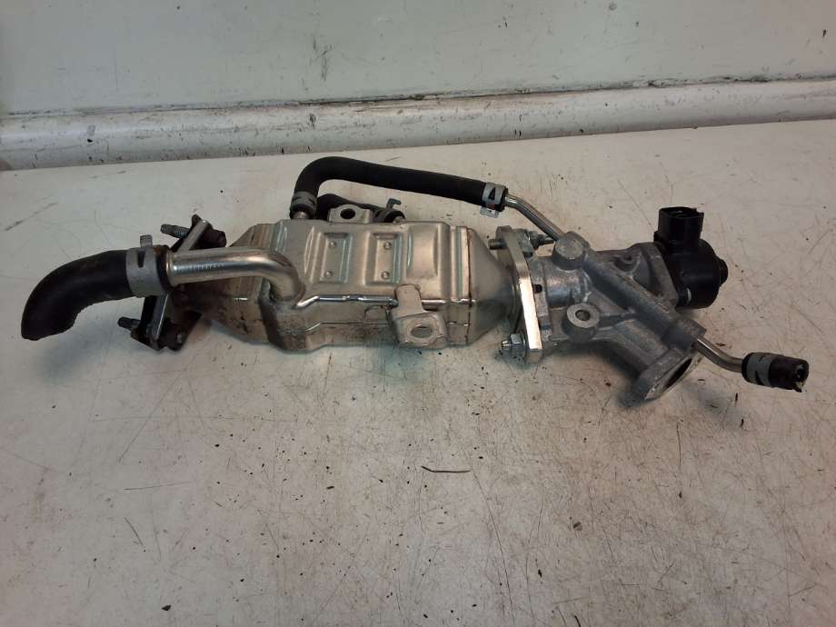 EGR-kjøler til Toyota Corolla, 2019-->>  (TOYOTA|256010T010)