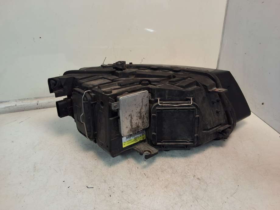 Frontlykt venstre halogen til Audi Q5 2008-2012 (Type I, Fase 1)  (AUDI|8R0 941 029 AF|)
