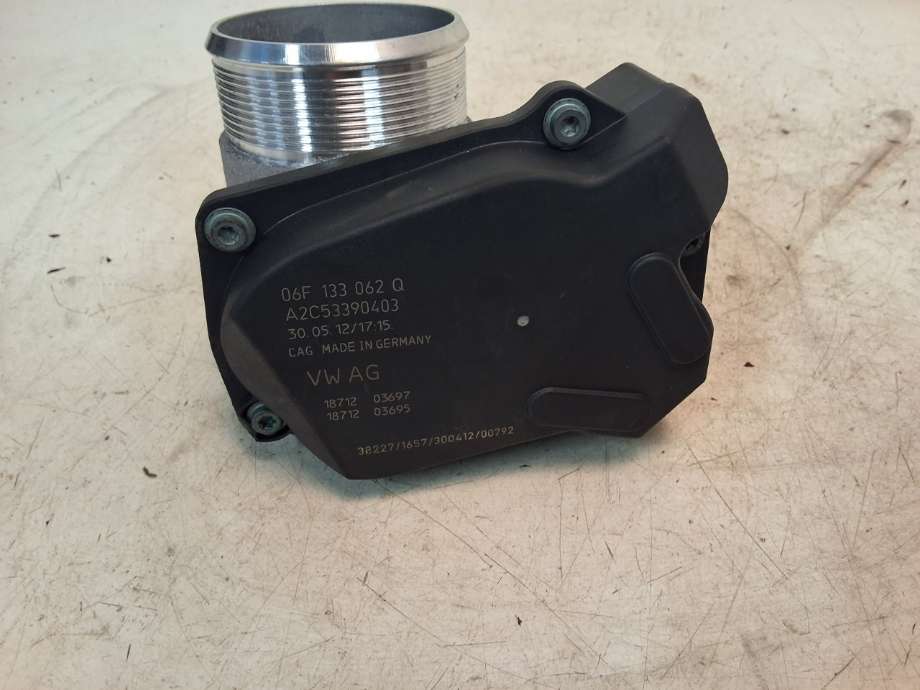 Spjeldhus til Audi A4 2007-2014 (Type IV) (B8) (B8) (AUDI|06F 133 062 T|06F 133 062 AK|)