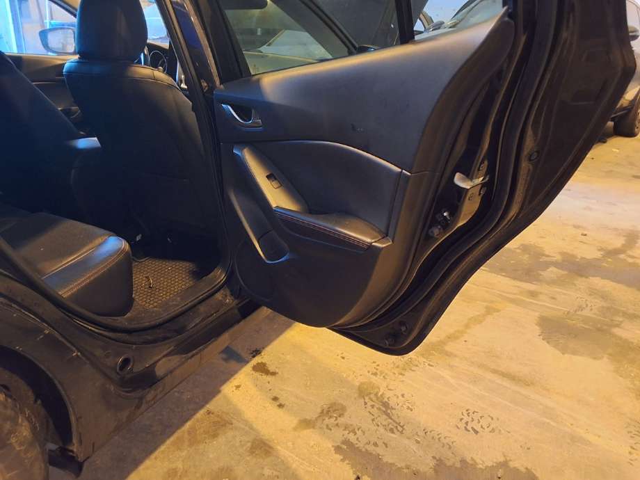 Dør høyre bak til Mazda 3 2013-2016 (Type III, Fase 1)  (MAZDA|BHY07202XF|)