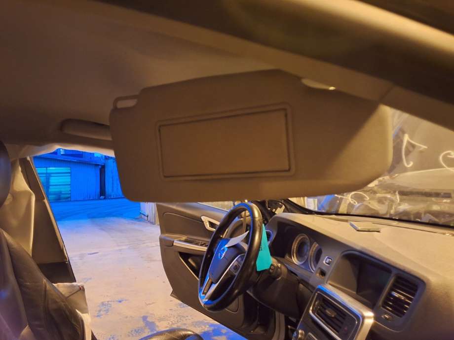 Solskjerm til Volvo V60, 2010-2013 (Type I, Fase 1) (VOLVO|39822695)