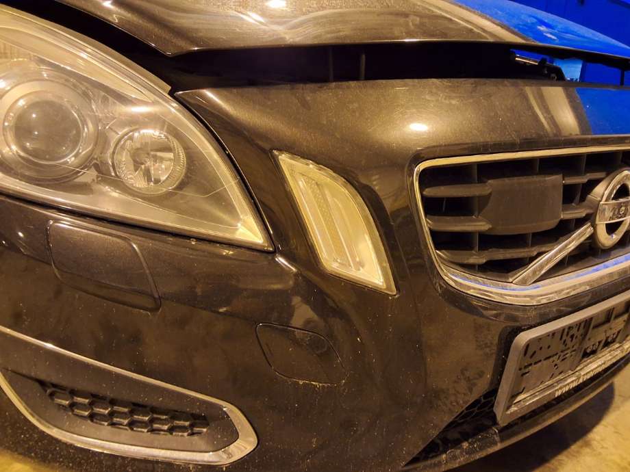 Tåkelykt høyre foran til Volvo V60 2010-2013 (Type I, Fase 1) (VOLVO|31278558|)