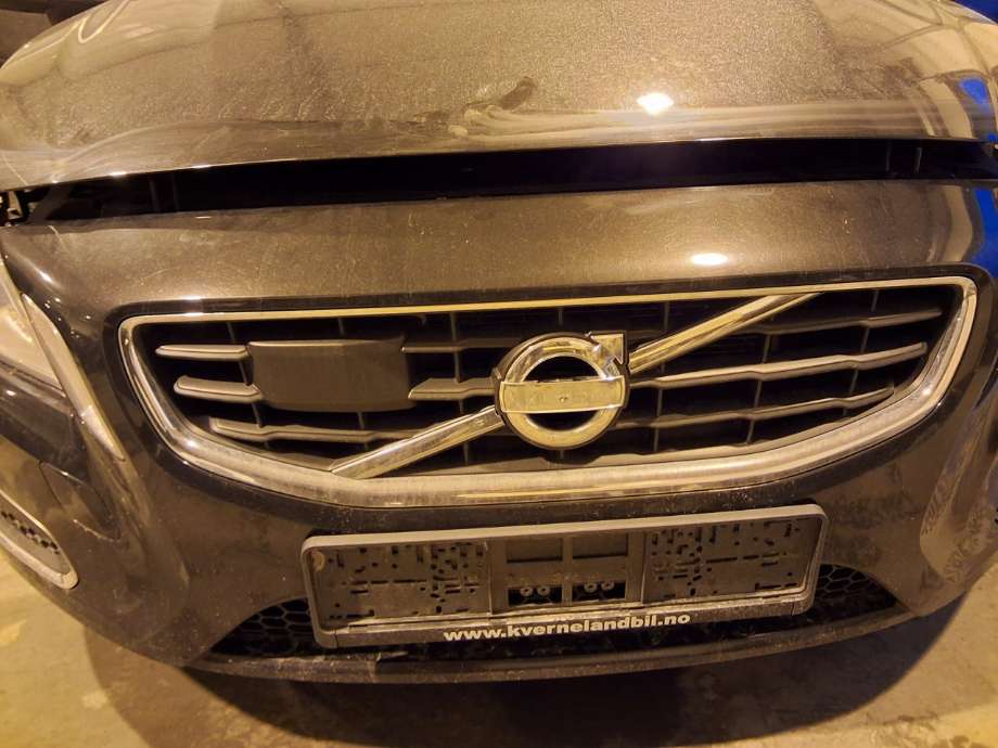 Grill til Volvo V60, 2010-2013 (Type I, Fase 1) (VOLVO|31323100)